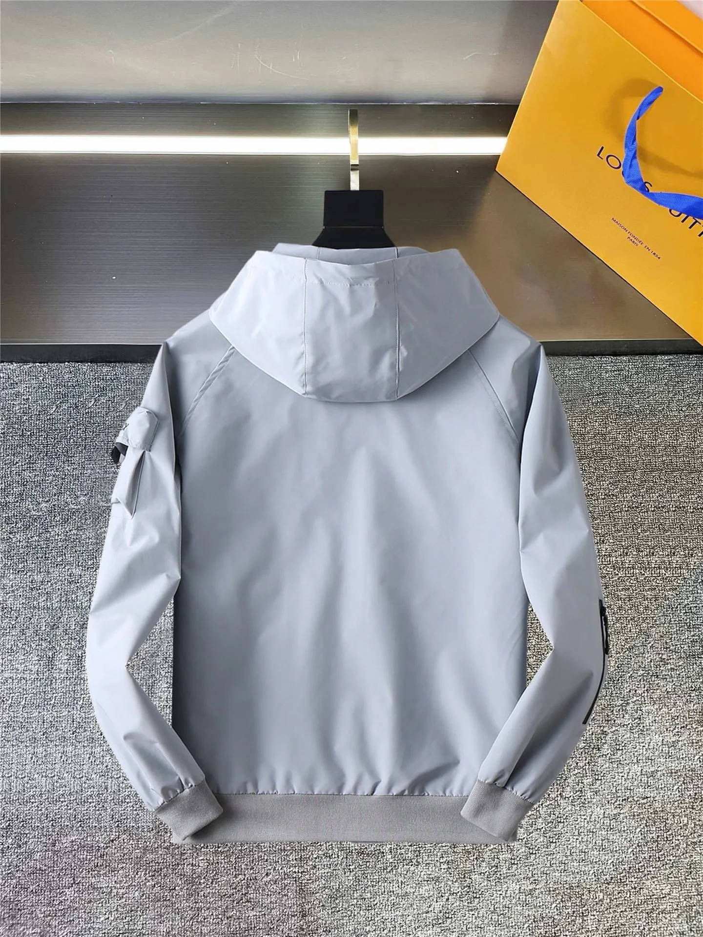 Same Style， ， 2026 New Arrival ，Original Premium Breathable ， ， ， Quality。 ， Sizes：M～3XL